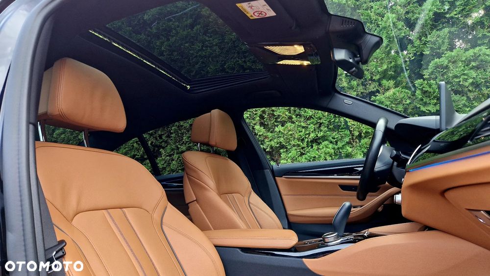 BMW Seria 5 545e xDrive M Sport sport - 19
