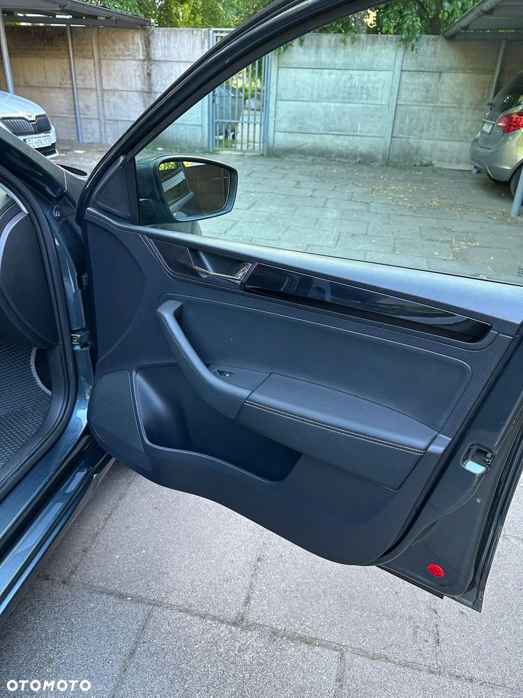 Skoda RAPID Spb 1.0 TSI Ambition - 18