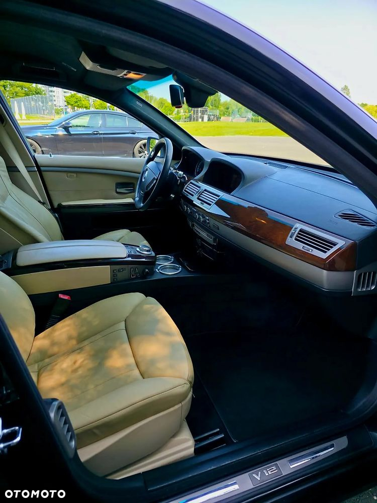 BMW Seria 7 760Li - 11