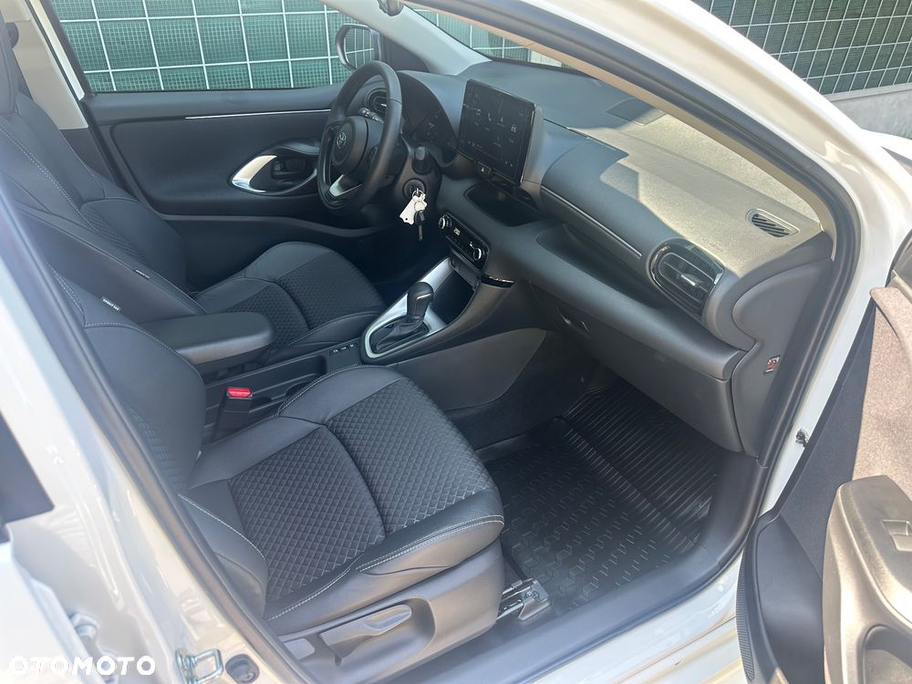 Toyota Yaris 116 1.5 VVT-i Club - 4
