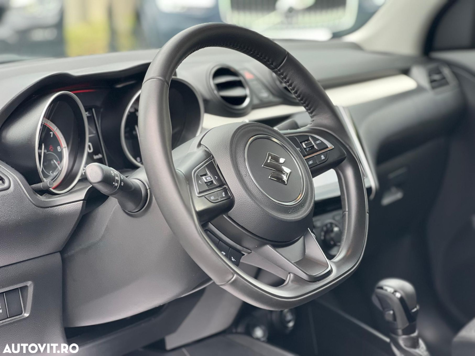 Suzuki Swift 1.2 Dualjet 12V MHEV CVT Passion - 22