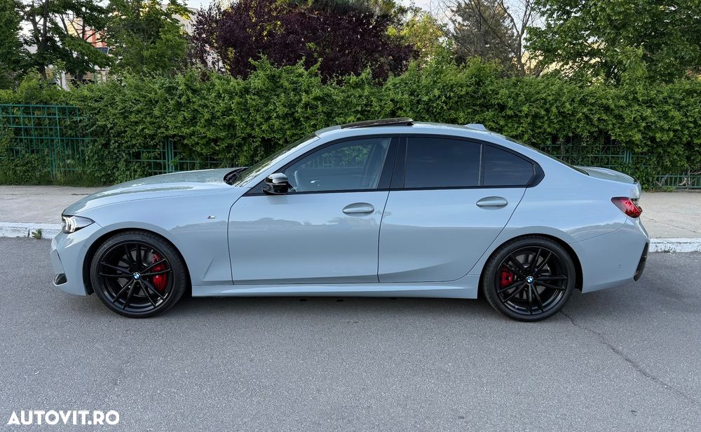 BMW Seria 3 330i Aut. - 9