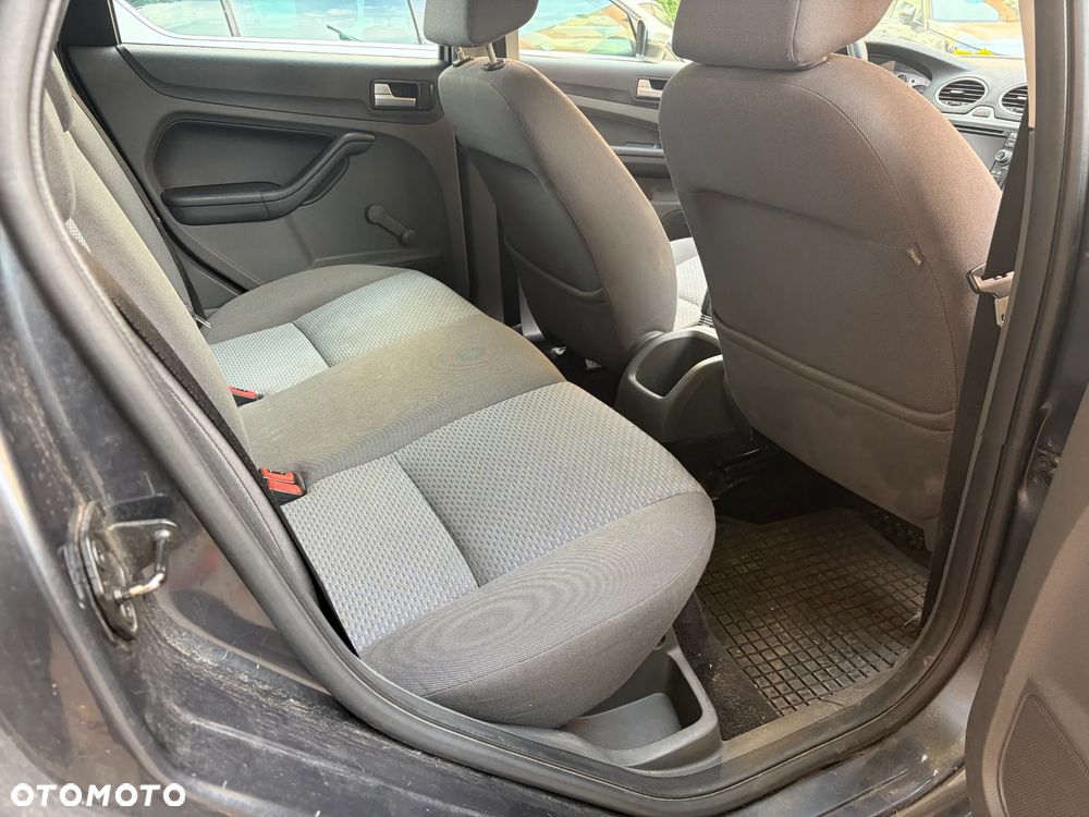 Ford Focus - 15