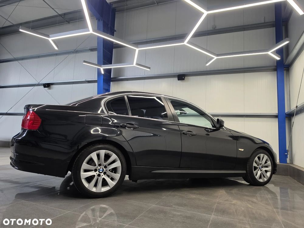 BMW Seria 3 318i Edition Lifestyle - 17