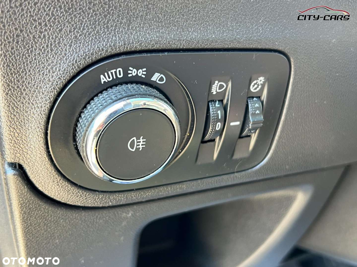 Opel Crossland X - 19