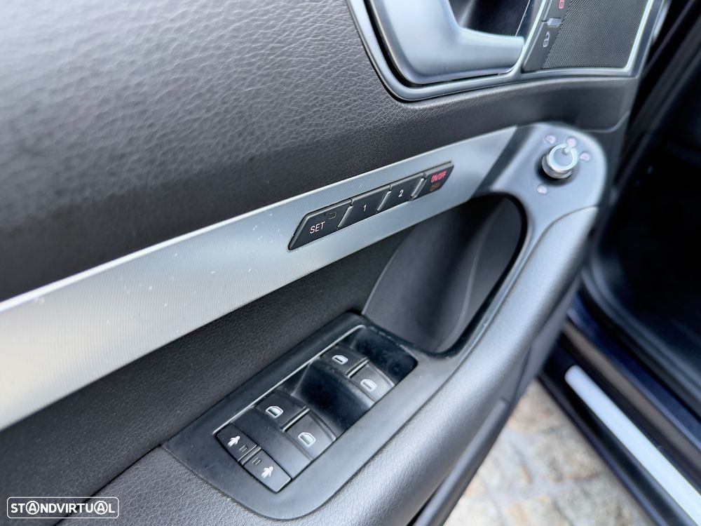 Audi A6 Avant 2.0 TDI Exclusive Multitronic - 41