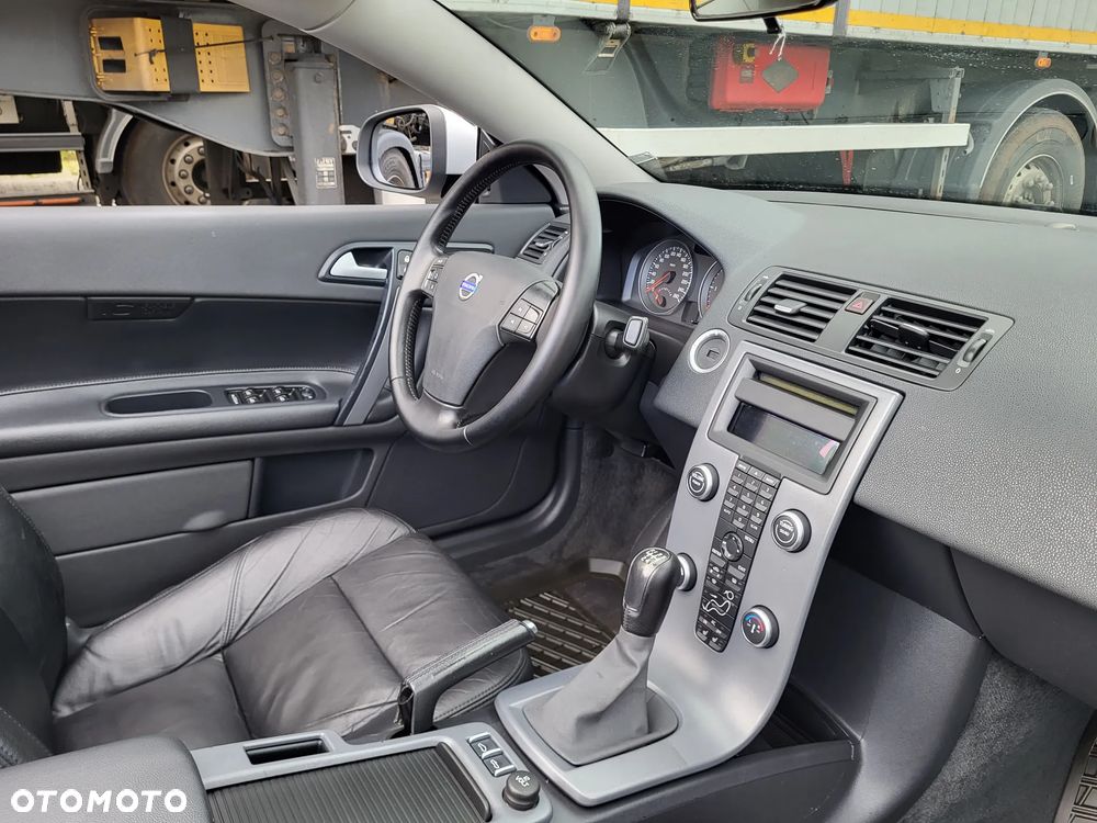 Volvo C70 2.0D Momentum - 36