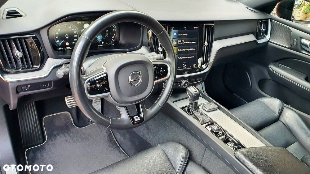 Volvo S60 T4 R-Design - 21