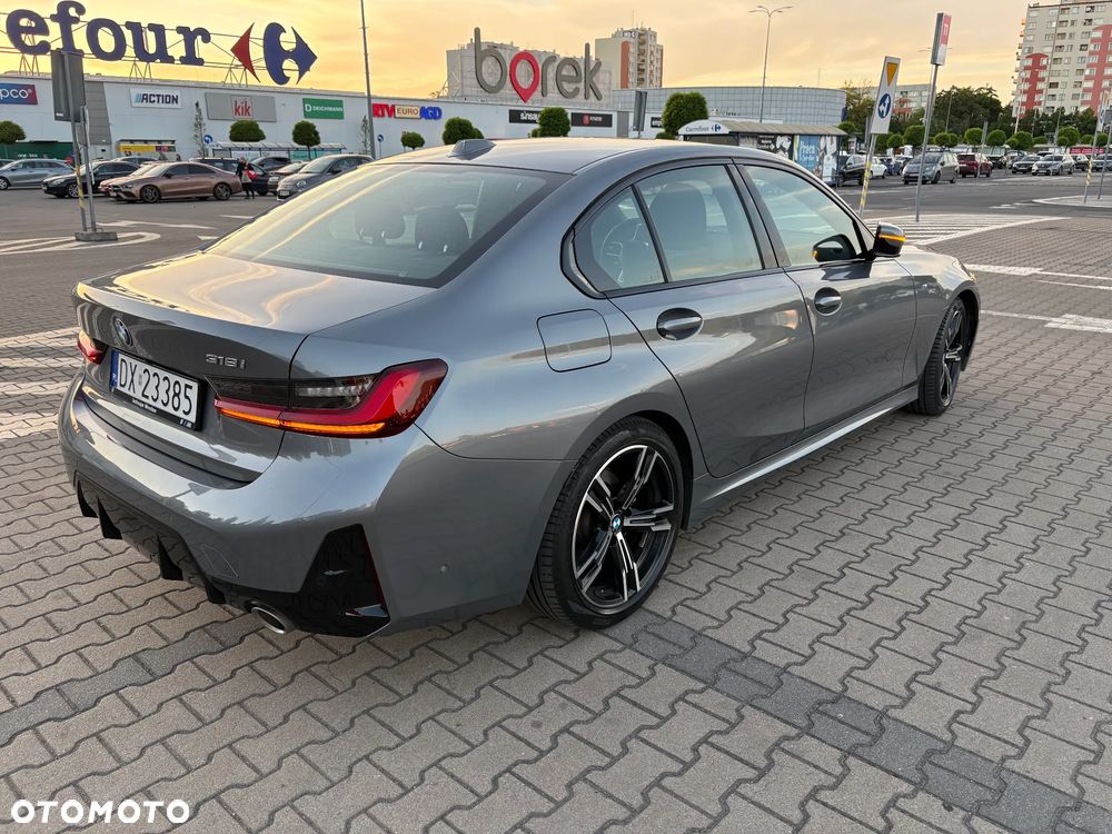 BMW Seria 3 318i M Sport - 9