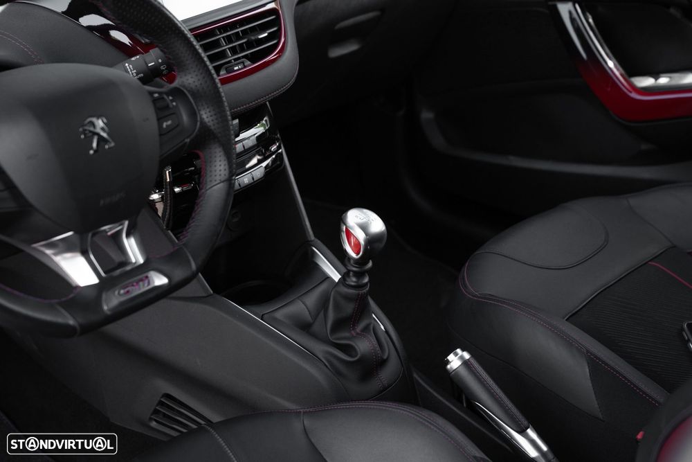 Peugeot 208 1.6 THP GTi - 10