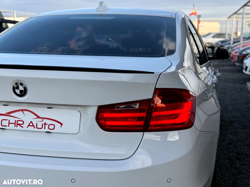 BMW Seria 3 318d Blue Performance - 36