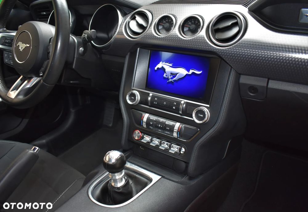 Ford Mustang - 15