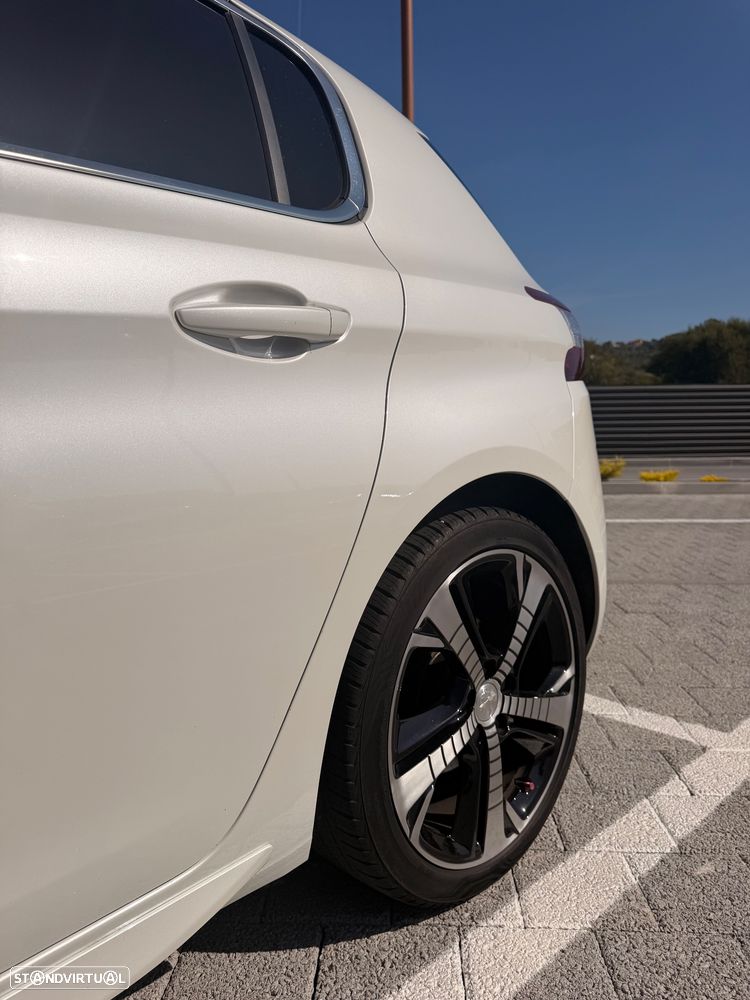 Peugeot 308 1.2 PureTech GT Line - 10