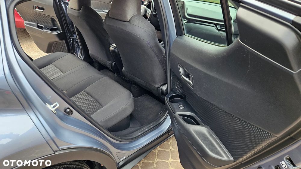 Toyota C-HR - 31