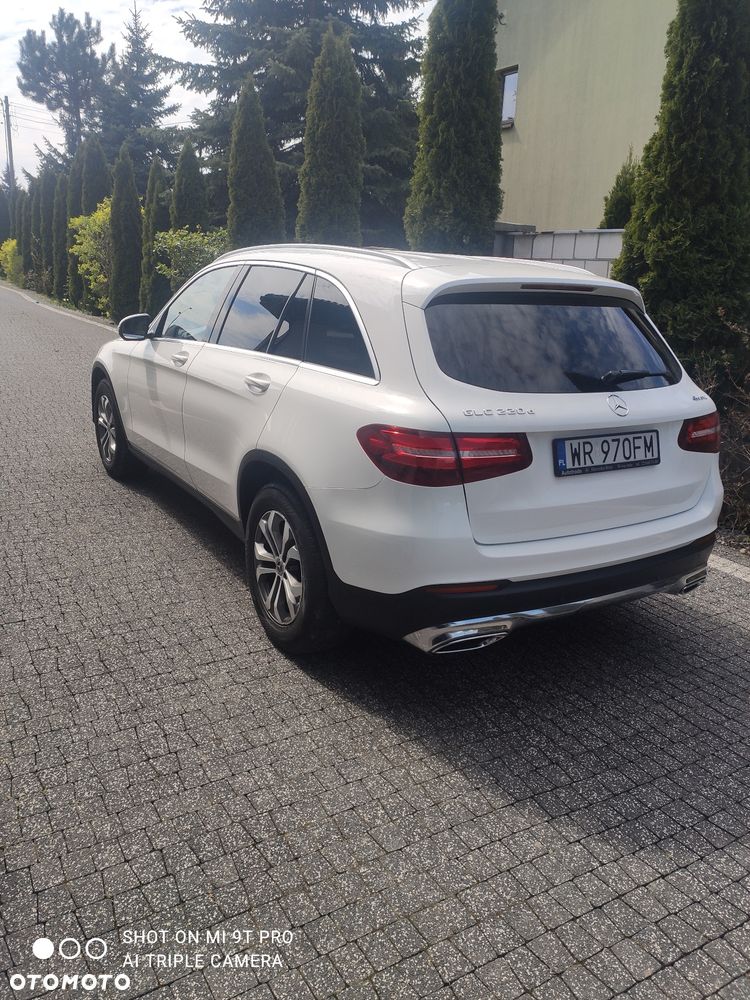 Mercedes-Benz GLC 220 d 4-Matic - 3