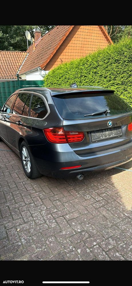 BMW Seria 3 320d DPF Touring Aut. Edition Sport - 14