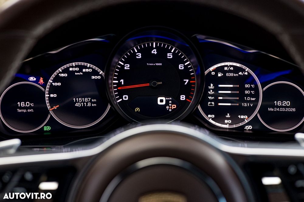 Porsche Cayenne - 33