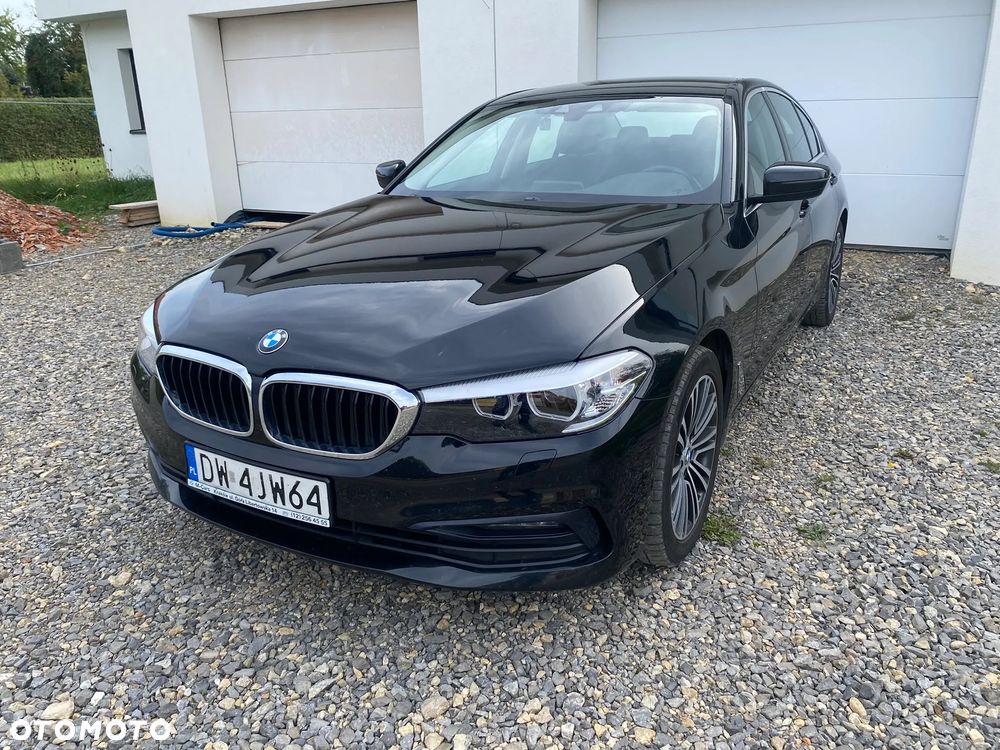BMW Seria 5 518d Business Edition sport - 1