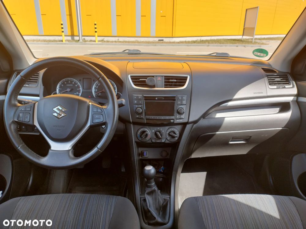 Suzuki Swift 1.2 Club - 9