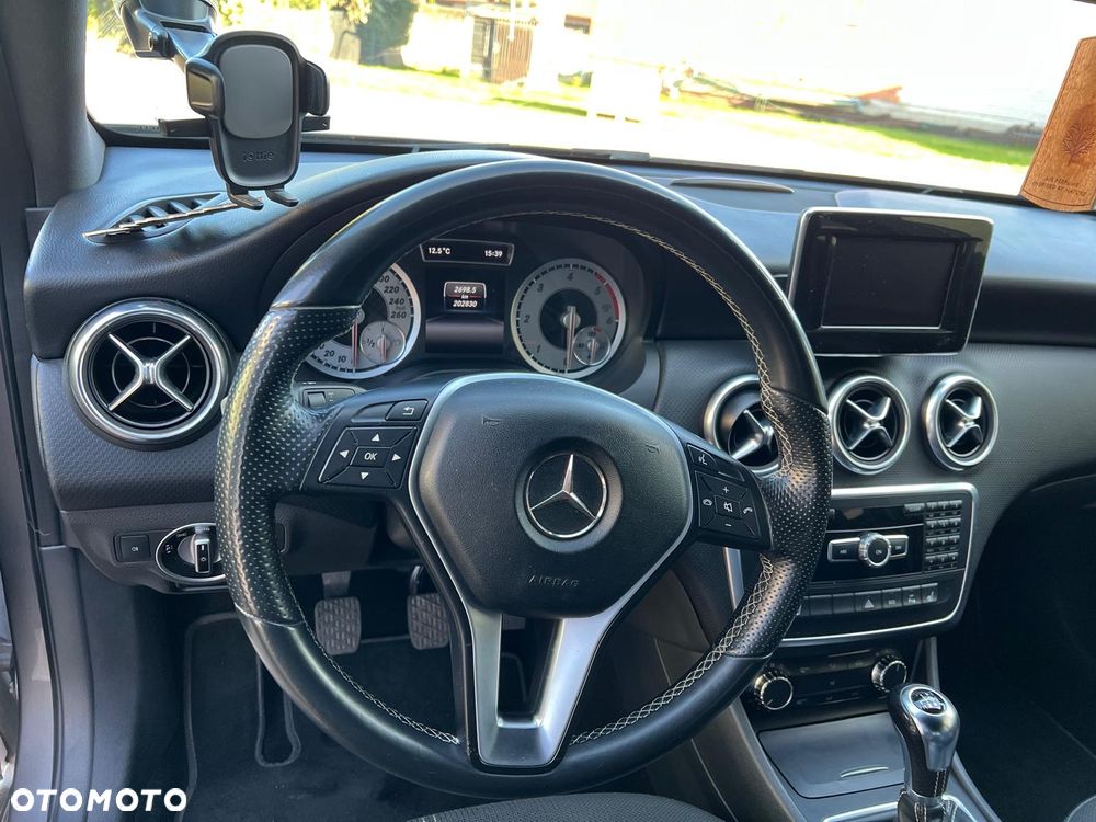 Mercedes-Benz Klasa A 200 CDI - 17