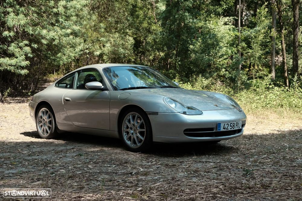 Porsche 911 (996) Carrera 4 Coupé - 8
