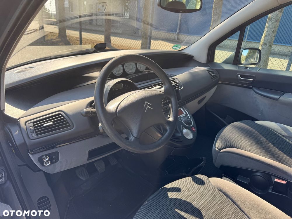 Citroën C8 2.0 16V Confort - 15