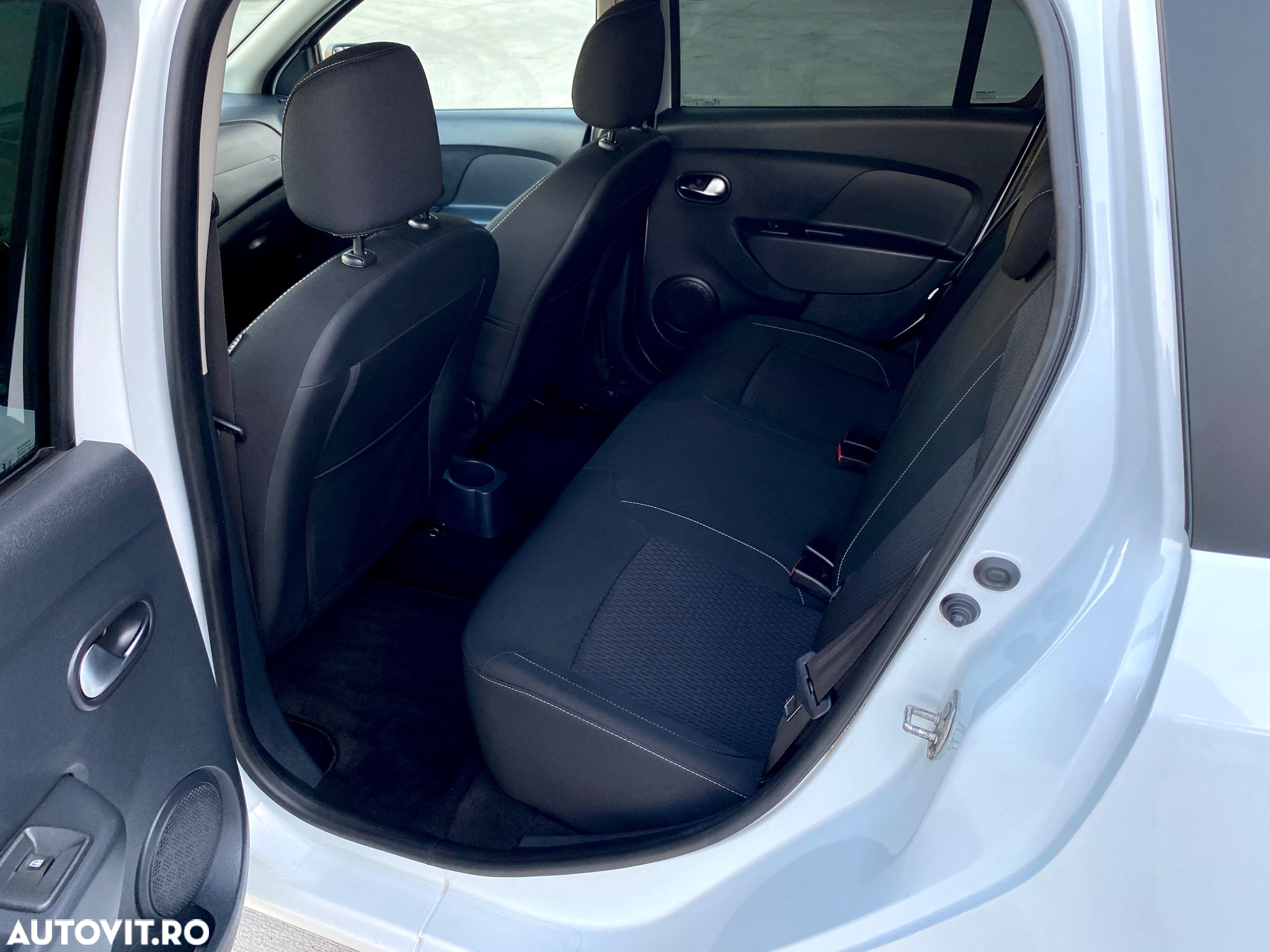 Dacia Logan MCV TCe 90 Prestige - 6