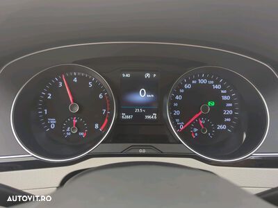 Volkswagen Passat - 4