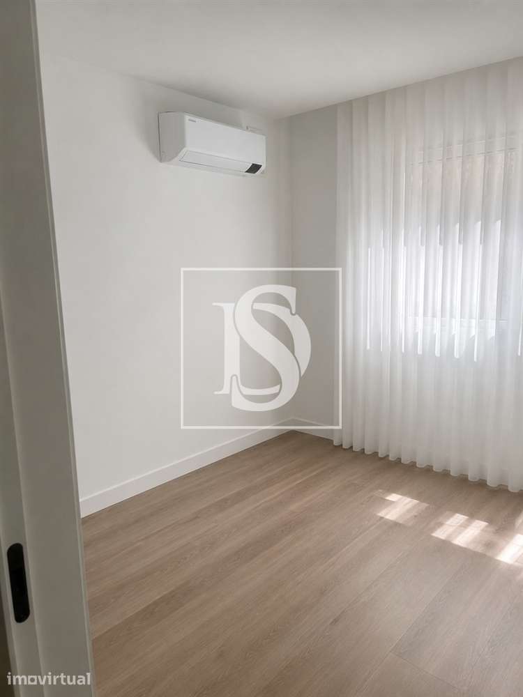 Apartamento T2 Venda em Nogueira, Fraião e Lamaçães,Braga - Grande imagem: 3/21