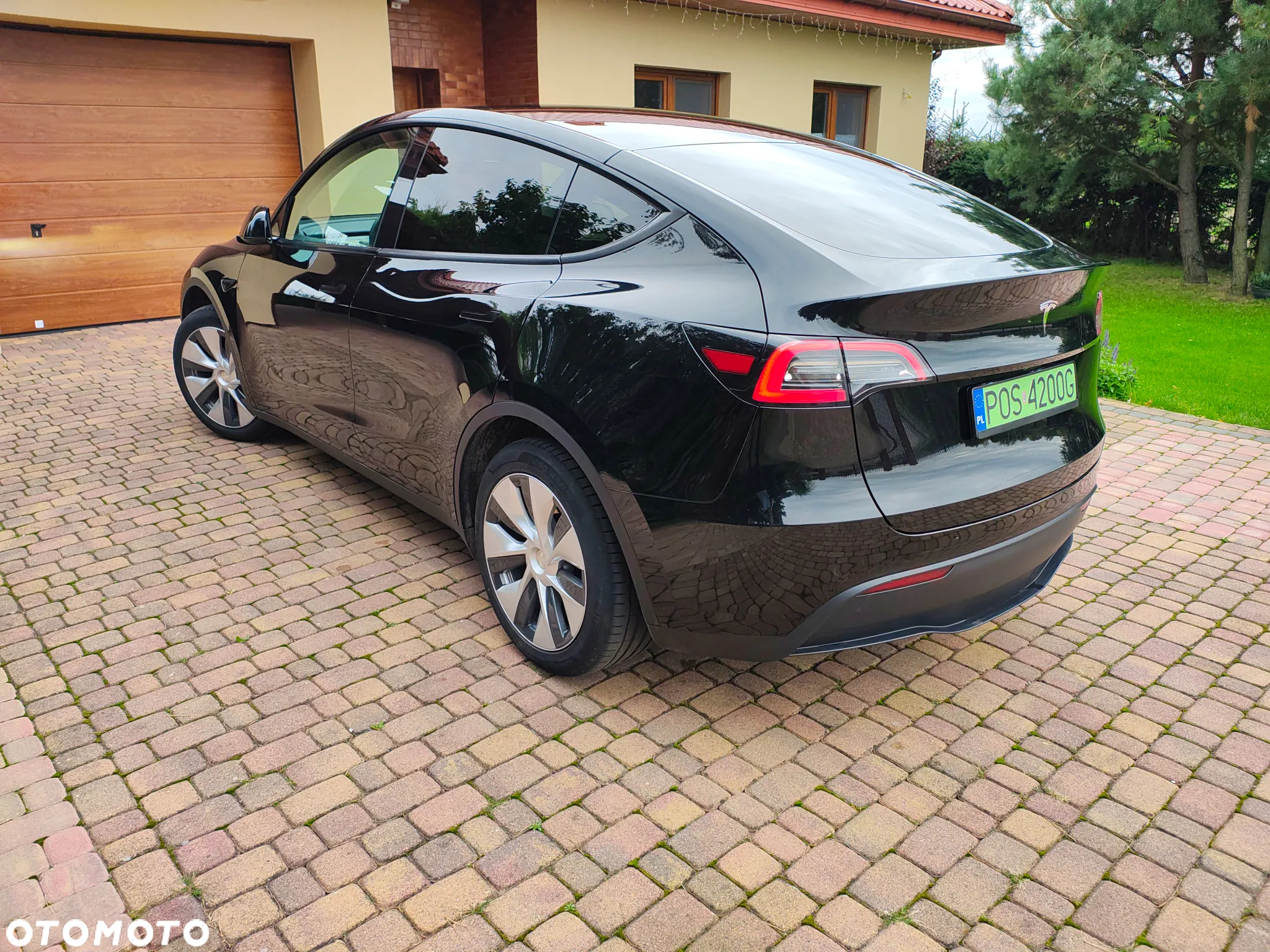 Tesla Y - 3