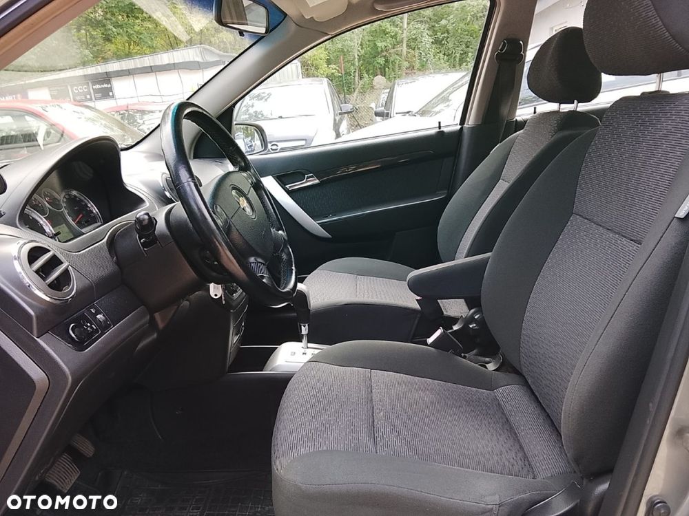 Chevrolet Aveo - 6