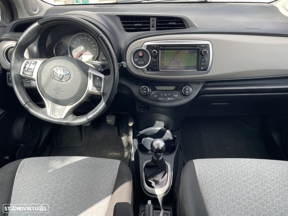 Toyota Yaris - 7