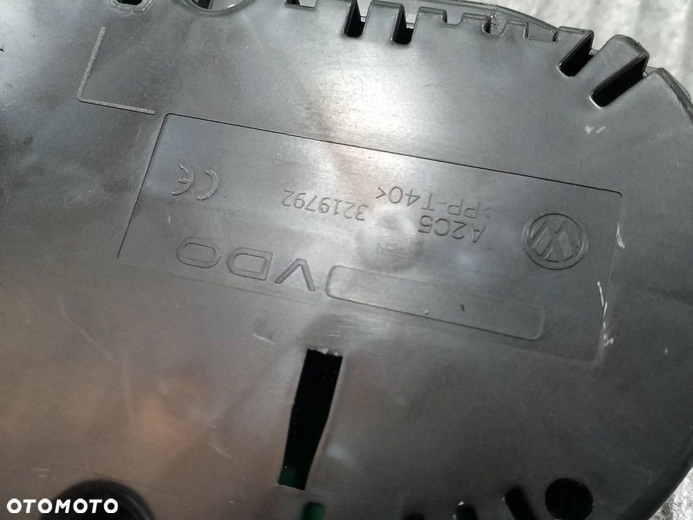 LICZNIK VW TOURAN II 1T0920865C 1.6 TDI - 3