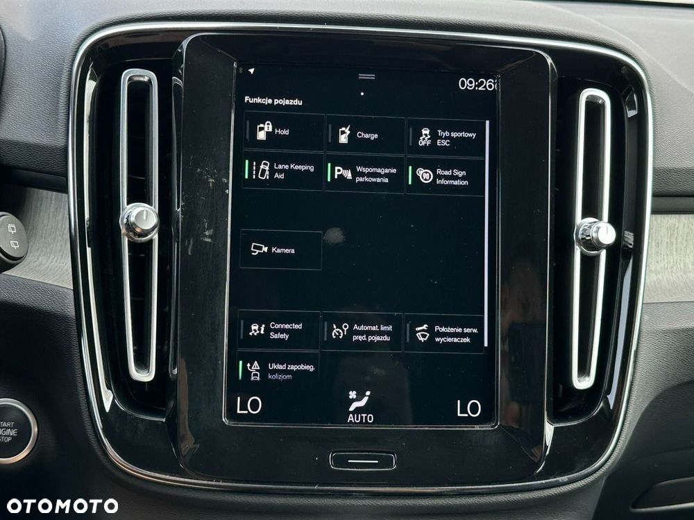 Volvo XC 40 - 35