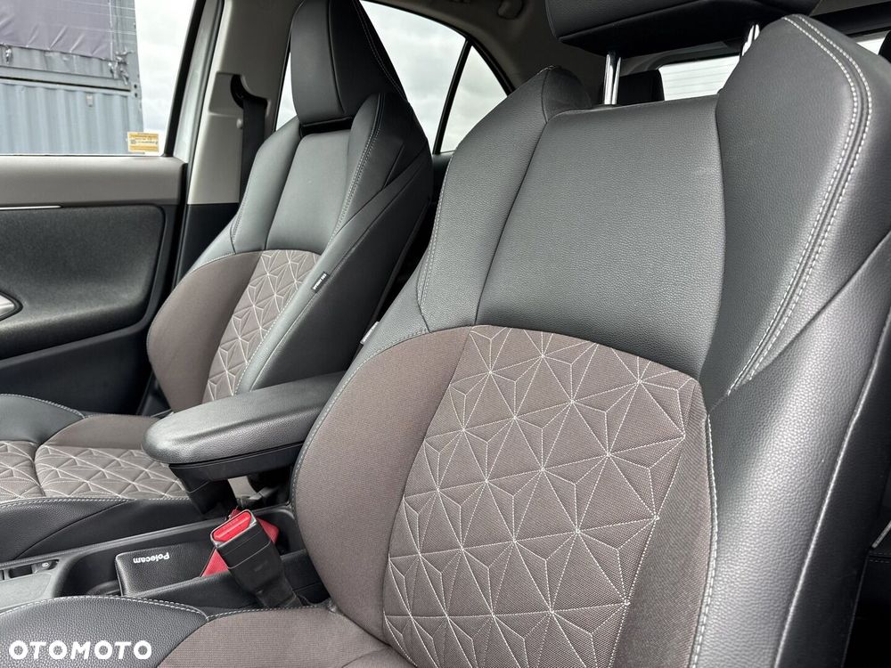Toyota Yaris Cross - 16