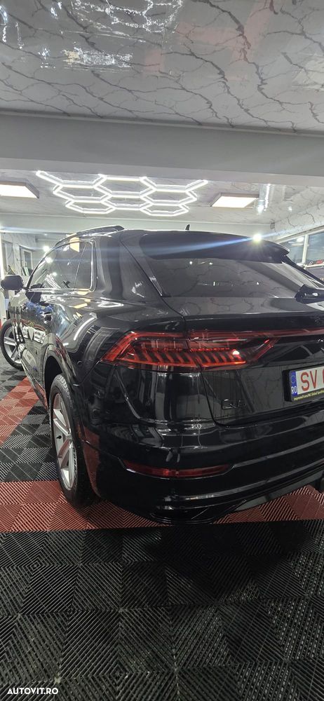 Audi Q8 - 4