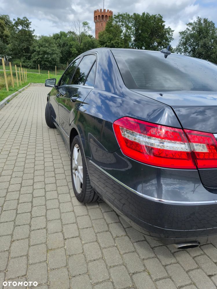 Mercedes-Benz Klasa E - 15