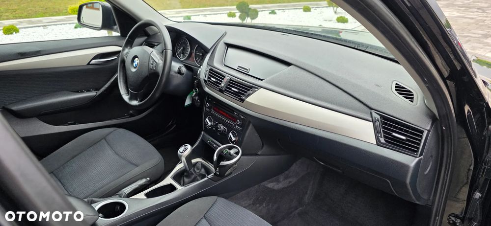 BMW X1 sDrive16d - 13