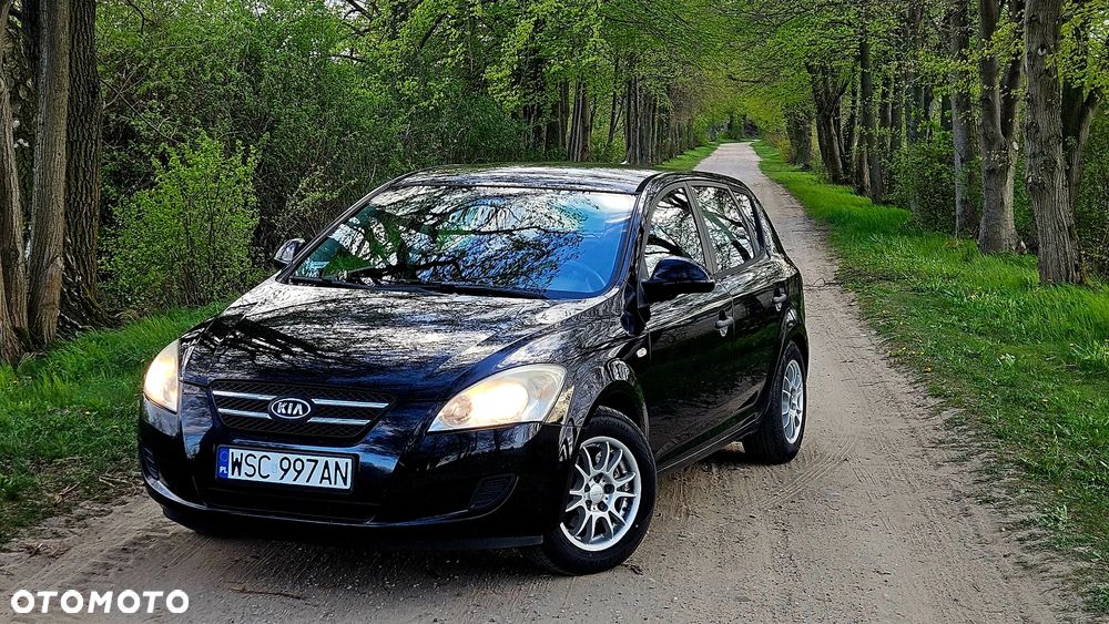 Kia Ceed 1.6 CVVT LX - 1