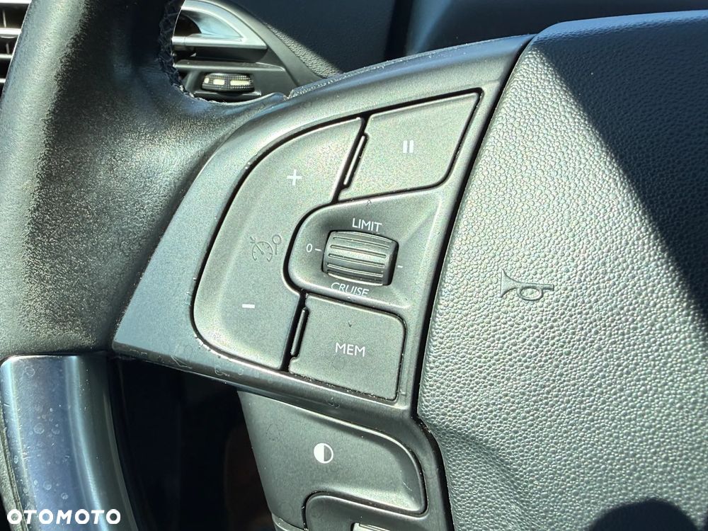 Citroën C4 Picasso 1.6 THP Exclusive - 17