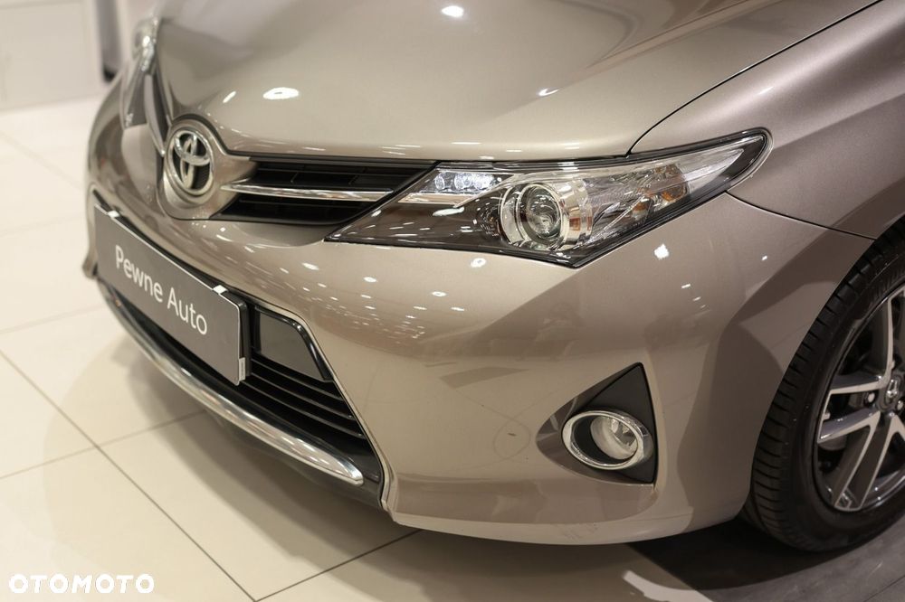 Toyota Auris - 25