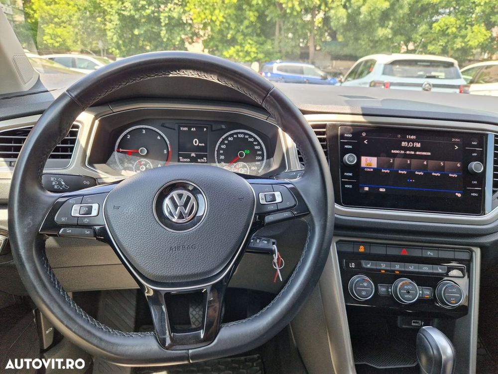 Volkswagen T-Roc - 9