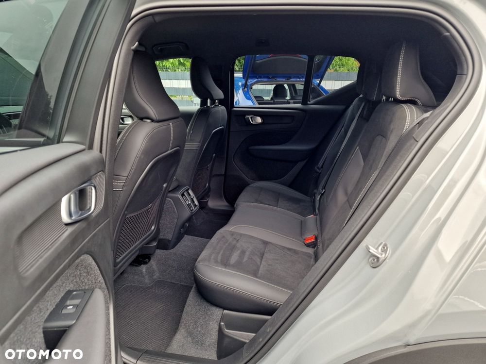 Volvo XC 40 - 26