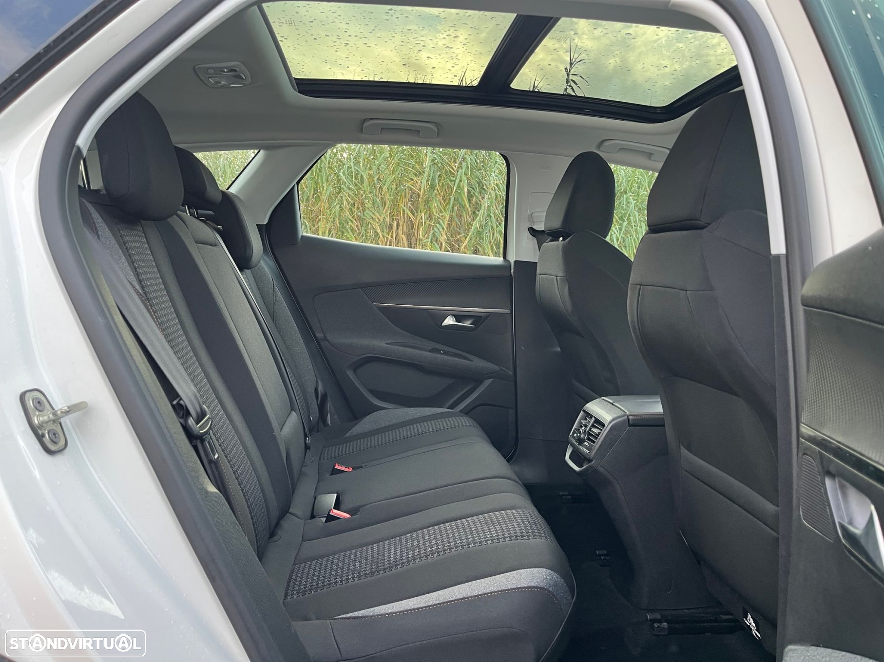 Peugeot 3008 1.5 BlueHDi Allure - 26