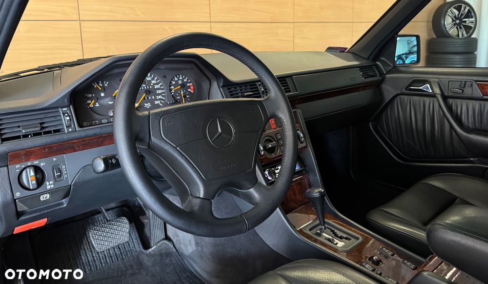 Mercedes-Benz W124 (1984-1993) - 10