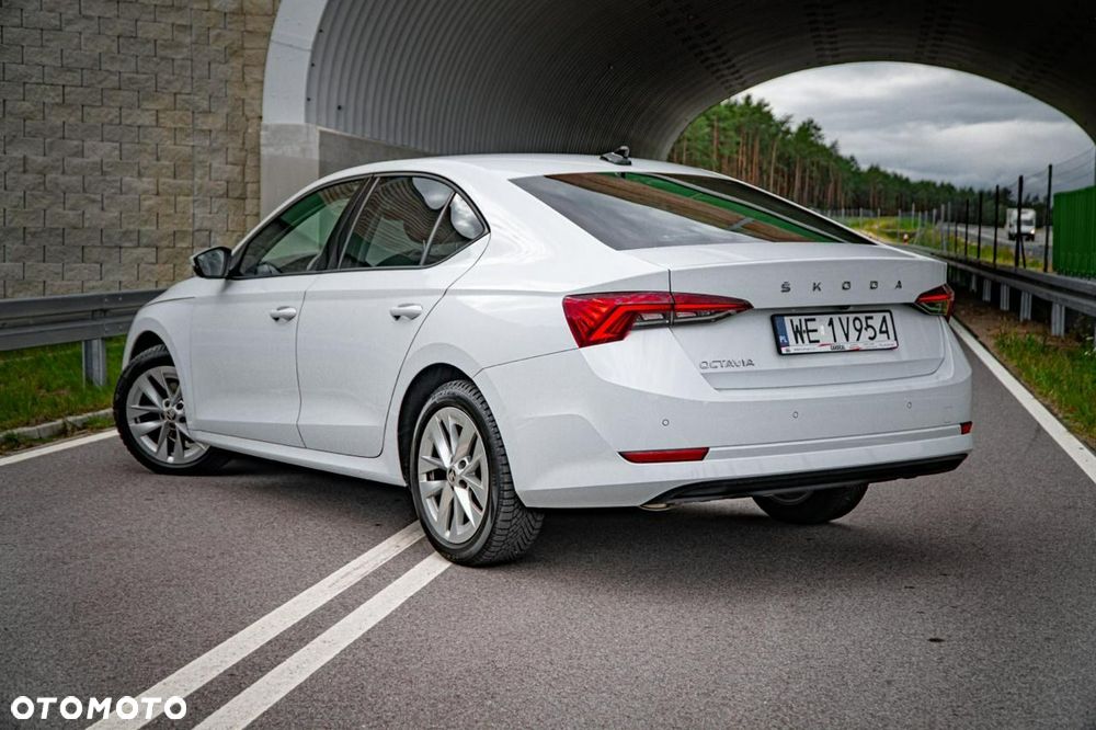 Skoda Octavia 1.5 TSI ACT Ambition - 4
