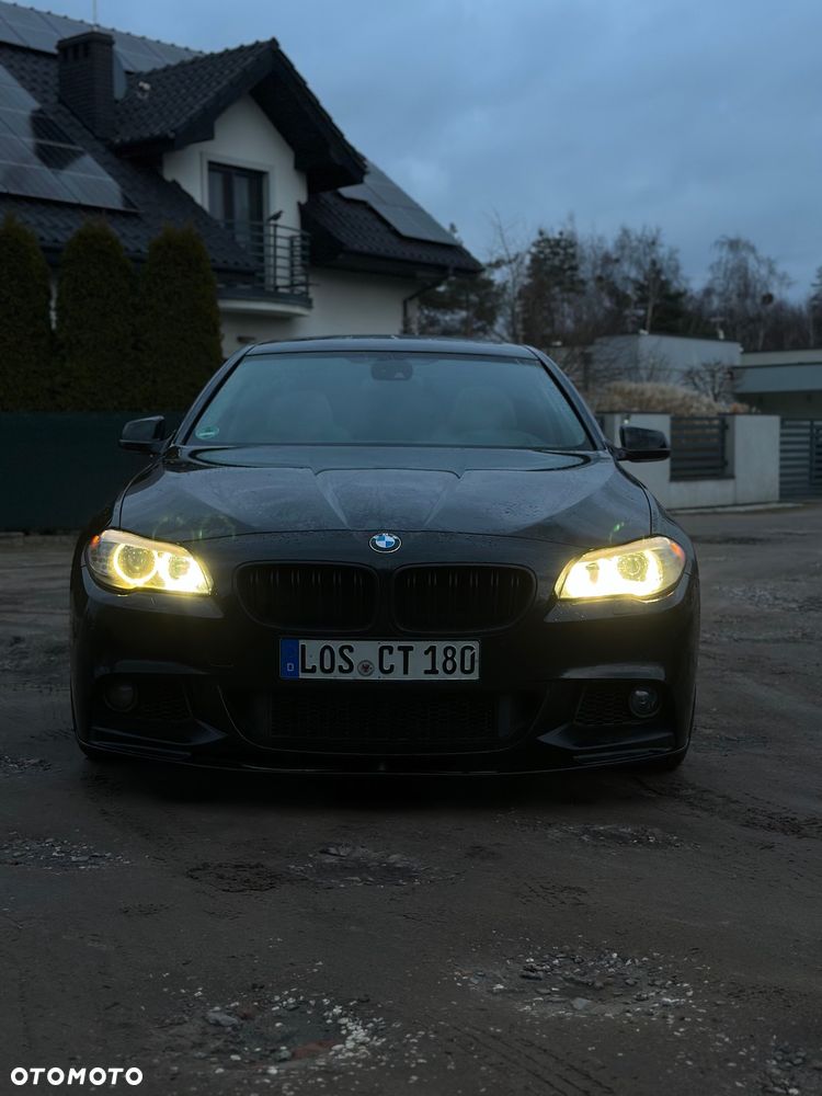 BMW Seria 5 520d Luxury Line - 9