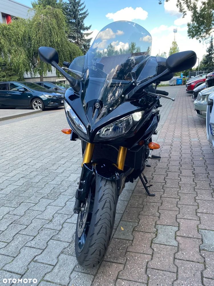 Yamaha FZ8 - 16