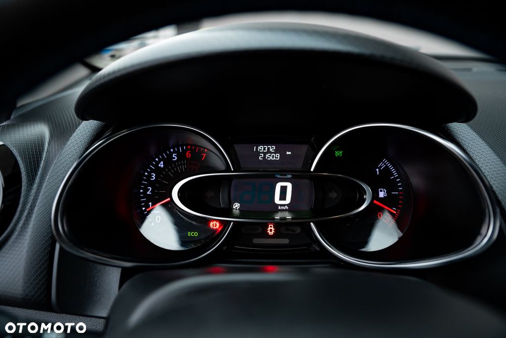 Renault Clio Energy TCe 120 Bose Edition - 28