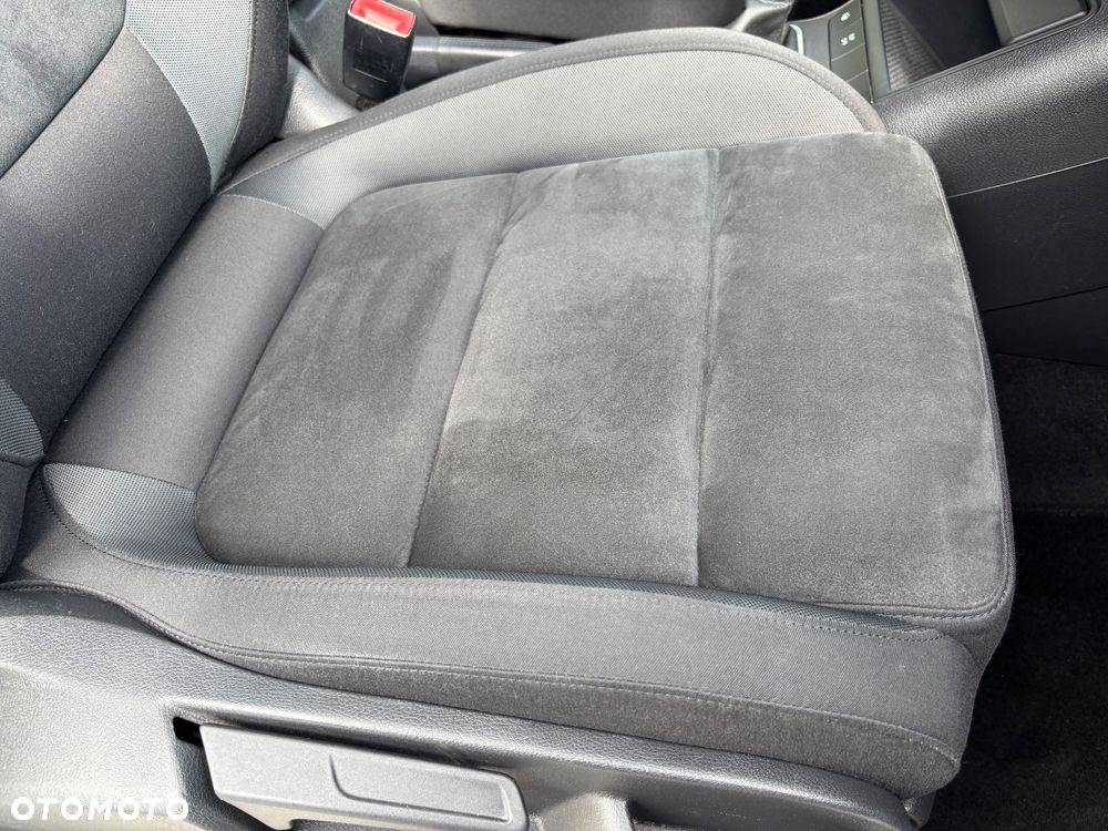 Volkswagen Golf Plus 1.4 TSI Highline - 29
